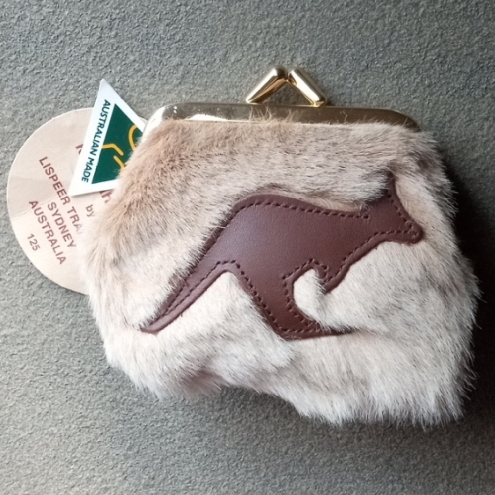 New! LISPEER TRADING CO Genuine Long Blonde Kangaroo Fur w Kangaroo Coin Purse.